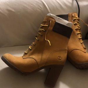 Woman’s Timberland Heeled Boots